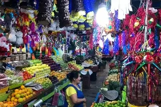 Imagen Ventas por fiestas decembrinas no cumplieron expectativas: vendedores del mercado en Veracruz