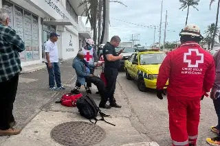 Imagen Accidente entre una moto y un vehículo particular en calles del centro de Veracruz 