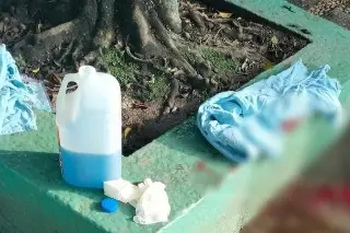 Imagen Mujer da a luz en el patio del hospital del IMSS en Jáltipan