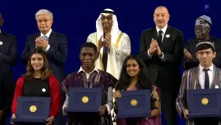 Imagen El esfuerzo te lleva al éxito: mamá de alumna del Cetmar ganadora de premio en Dubai