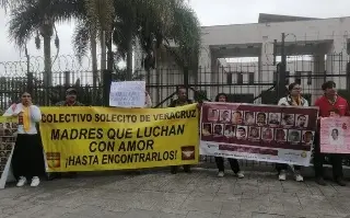 Imagen Colectivos de familiares de personas desaparecidas exigen la remoción de la Fiscal de Veracruz