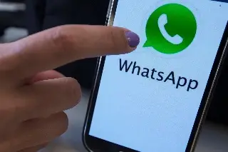 Imagen Así puedes desactivar la doble palomita azul de WhatsApp