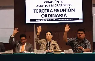 Imagen Comisión de diputados avala reforma para facilitar reintegración de deportados