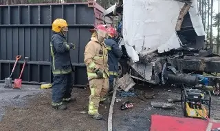 Imagen Rescatan cuerpos de 2 hombres tras accidente en carretera de Veracruz 