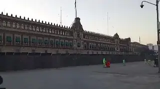 Imagen Palacio Nacional amaneció totalmente blindado por marchas del 8M