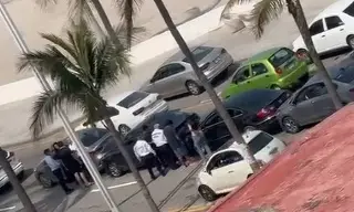 Imagen Se registra carambola de 4 carros en bulevar Ávila Camacho de Veracruz 