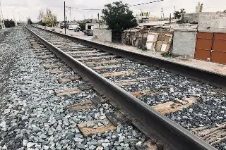 Imagen De 26 años, sobrevive tras ser atropellado por tren