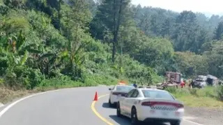 Imagen Tome precauciones, hay cierre total de circulación en carretera de Veracruz 