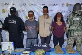 Imagen Detienen a  3 con drogas tras cateo en Xalapa