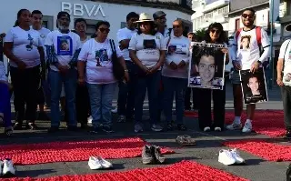 Imagen Familias exigen justicia a 11 años de la desaparición de Antonio Viveros y Argenis Pensado en Xalapa