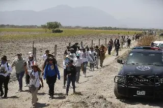 Imagen Familiares de desaparecidos consideran 'un circo' visita a rancho en Teuchitlán; 'esta todo barrido', acusan