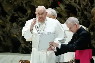 Imagen El papa se asomará este domingo desde el hospital, la primera aparición desde su ingreso