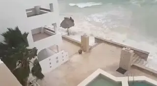 Imagen Captan fenómeno que según pescadores anuncia el 'cordonazo de la Santa Cruz', en Yucatán (+Video)