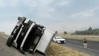 Imagen Tome precauciones, hay cierre parcial de circulación en carretera de Veracruz 
