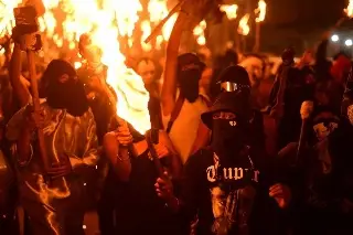 Imagen Prohíben disfraces de grupos criminales tras polémica en Carnaval de Tuzamapan, Veracruz