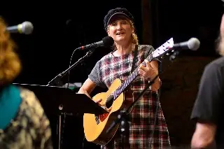 Imagen Muere Jill Sobule, cantautora de primera canción abiertamente gay en Top 20 de Billboard