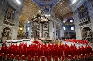 Imagen El Vaticano concluye los 9 días en memoria del papa Francisco; todo listo para el Cónclave
