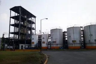 Imagen Habitantes de Atoyac exigen frenar derrame de vinaza y suspensión de alcoholera