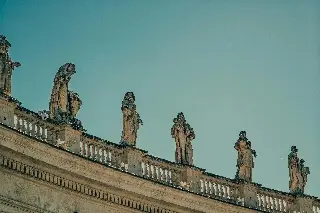 Imagen Veracruzano narra cómo viven los feligreses el cónclave en el Vaticano 