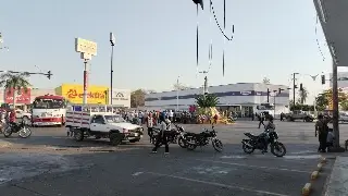 Imagen Suman 8 horas de bloqueos en Tuxtepec; exigen obras públicas pendientes