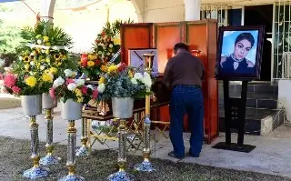 Imagen Dan último adiós a Yesenia Lara, candidata de Morena a alcaldía de Texistepec, Veracruz