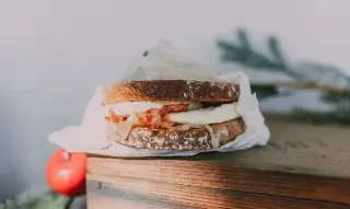 Imagen ¿Qué alimentos consumir si vas a la escuela a presentar un examen?