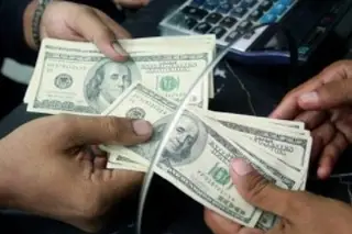 Imagen Republicanos destraban plan fiscal de Trump para gravar remesas con 5%