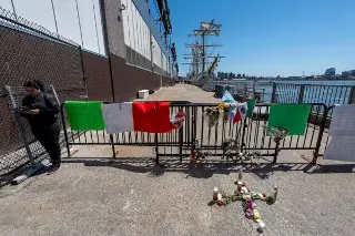 Imagen Nueva York recuerda a víctimas del buque Cuauhtémoc entre oraciones y música mariachi