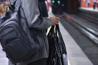 Imagen Metro de CDMX cierra 4 estaciones por bloqueos de la CNTE
