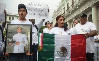 Imagen Marchan en memoria de la cadete América Sánchez quien murió en buque Cuauhtémoc