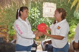 Imagen En Coatzintla, candidata del PAN renuncia y se une al PT