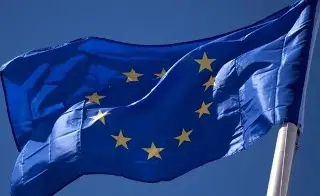 Imagen EU aplaza aplicación de aranceles del 50% a Unión Europea hasta julio