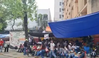 Imagen Protesta CNTE en instalaciones del SAT