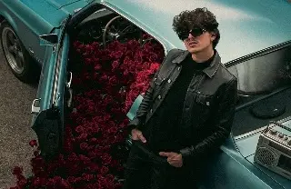 Imagen Gabito Ballesteros al rescate del romanticismo con 'Ya No Se Llevan Serenatas' (+video)