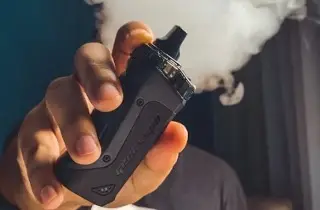 Imagen Por prohibición, crece el mercado negro de 'vapeadores' en México