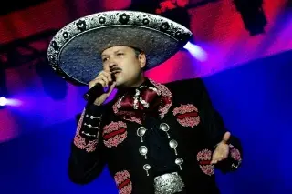 Imagen Pepe Aguilar lanza disco con 