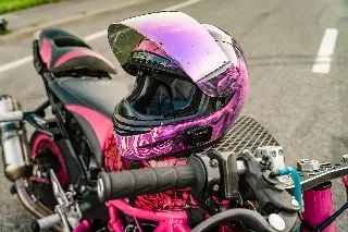 Imagen ¿Cuál es el casco recomendado para los motociclistas? Esto señala experto 