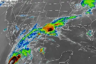 Imagen Tormenta Alvin se 'desinfla' antes de tocar tierra en Baja California