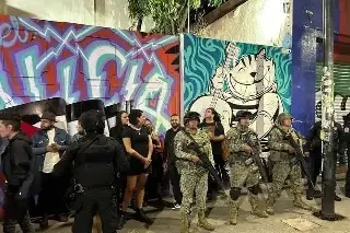 Imagen Con armas en mano, Ejército cierra espacio cultural 'Multiforo Alicia' en pleno concierto
