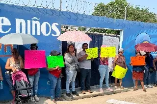Imagen Toman jardín de niños en Veracruz por falta de agua; el Gobierno no pagó desde el 2024