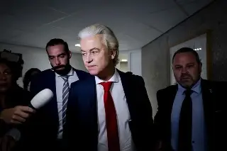 Imagen Cae el Gobierno de Países Bajos tras la dimisión de 5 ministros de ultraderecha  (+Video)