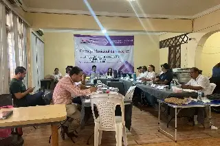 Imagen Con retraso, OPLE Veracruz inicia sesión de cómputo; en esta fecha se podría entregar constancias de mayoría
