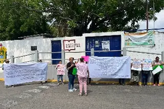Imagen Toman secundaria en Veracruz; acusan presunto acoso sexual a alumnas 