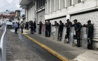 Imagen Realizan blindaje en el OPLE de Xalapa previo a conteo de municipios de Veracruz 