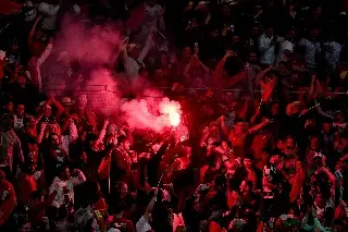 Imagen Muere aficionado al futbol tras caer de tribuna en final de la Liga de Naciones