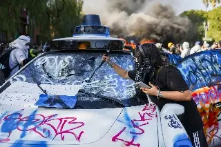 Imagen Trump llama 'alborotadores e insurrectos' a quienes protestan contra redadas en Los Angeles