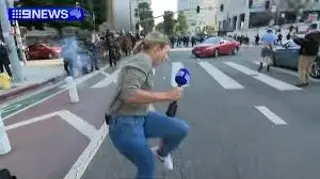 Imagen Disparan bala de goma a reportera en las protestas de Los Ángeles (+Video)