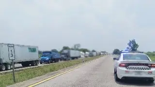 Imagen Tome precauciones, hay cierre de circulación en autopista de Veracruz 