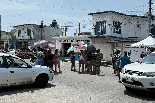 Imagen No hay maestros en kínder de Boca del Río; padres bloquean calles