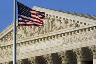 Imagen Corte de EU mantiene dos meses más los aranceles de Trump